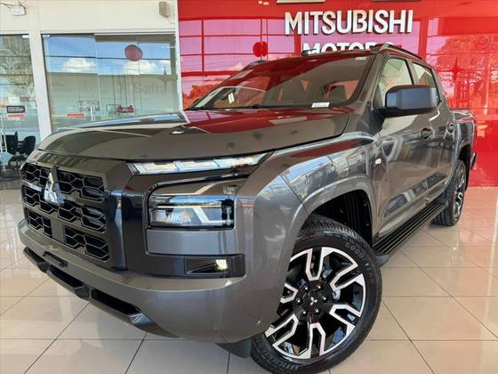 MITSUBISHI TRITON 2.4 BITURBO DIESEL CD TARMAC 4X2 AUTOMÁTICO